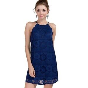 Francescas Ari Scalloped Lace Overlay Navy
Blue Women S Shift Mini Dress
Sz. M